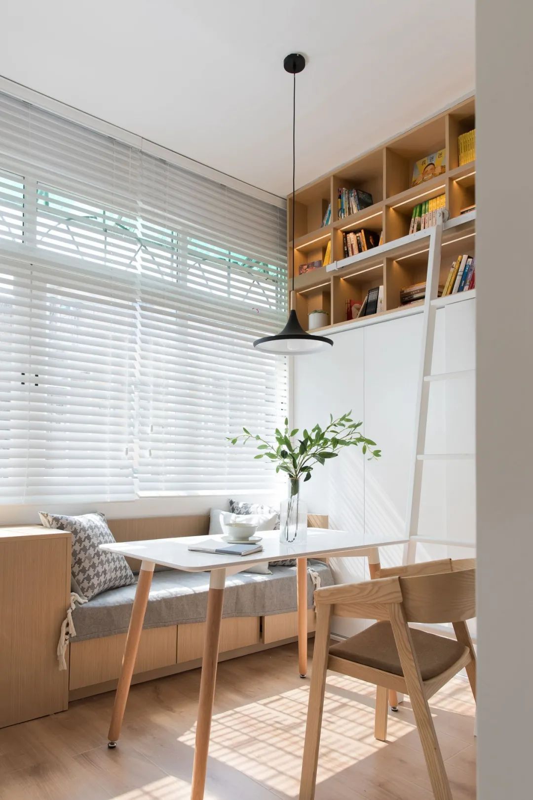 三口人够住了！28m²平层改复式小两居，22m²收纳太秀了