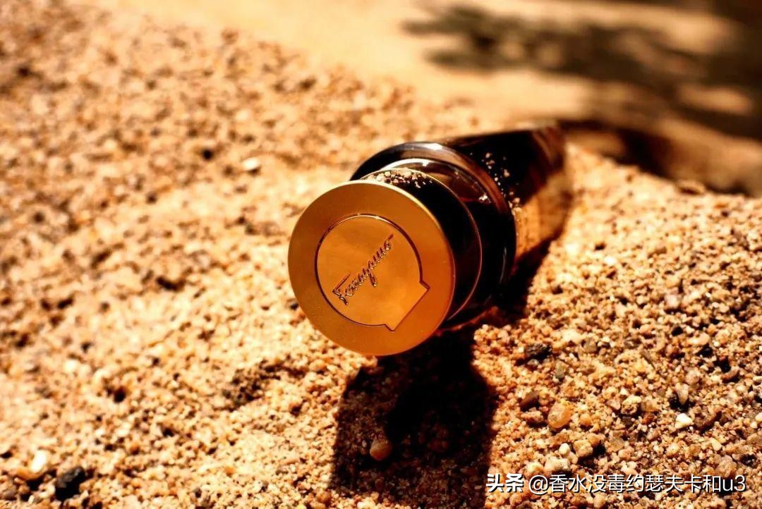 菲拉格慕除了衣服鞋子包，香水也值得夸一夸