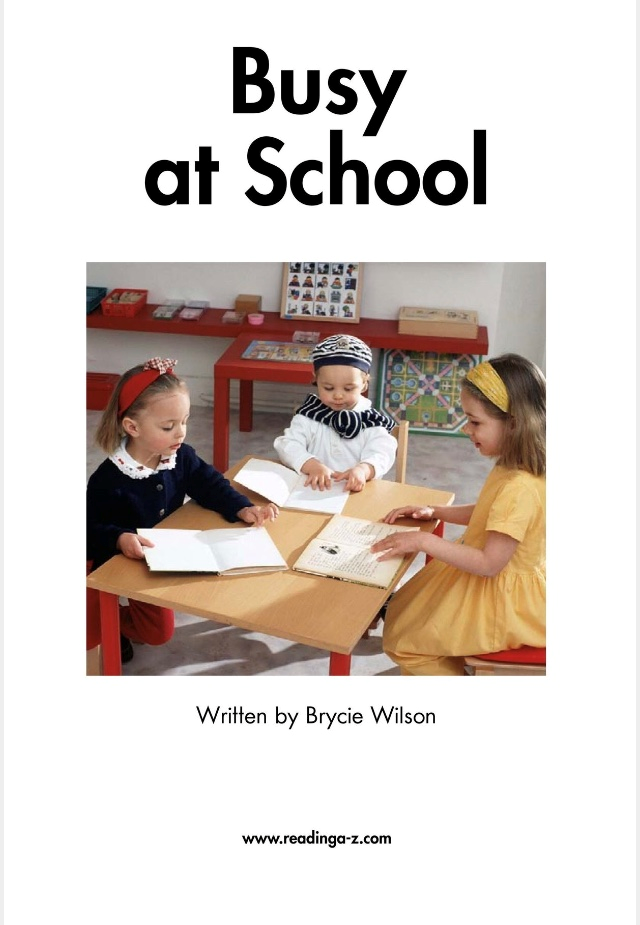 幼儿有声绘本：看看外国小朋友学校的忙碌生活《Busy at School》