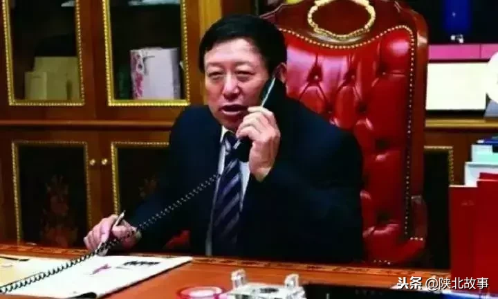 “消失”4个月后再露面，高乃则为何总能化险为夷？