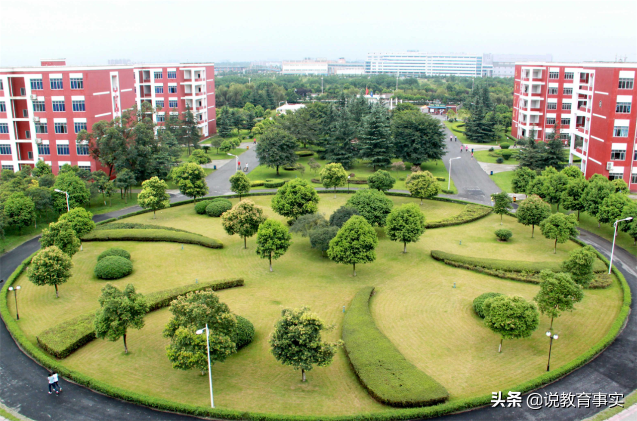 国内门槛较低的4所名校，学生550分就有机会考上，性价比超赞