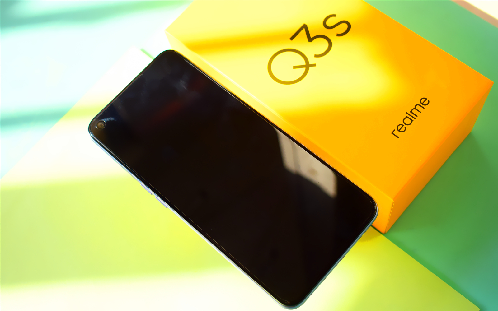 千元神机再起风云！长续航+144Hz，真我Q3s有颜又能打