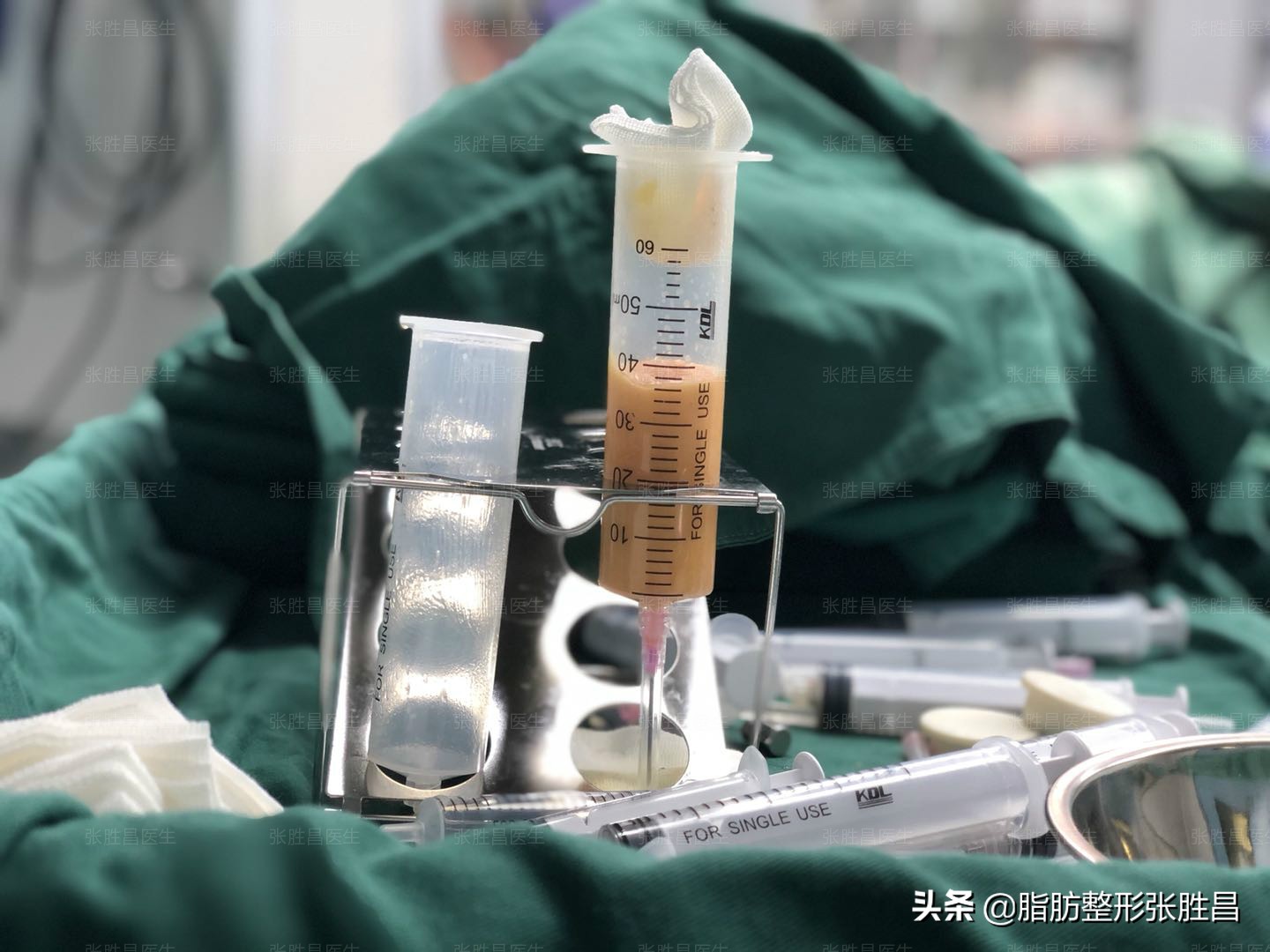 脸蛋显凶，被人说刻薄？颧骨突出：一个影响你后天颜值的先天因素