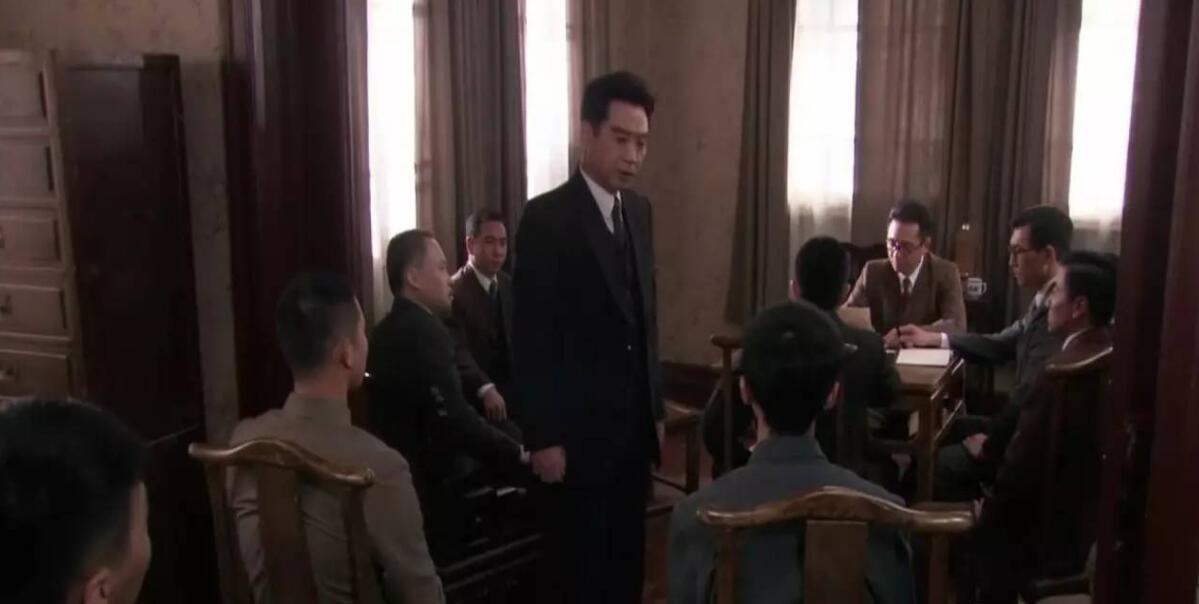 特科在上海滩的渗透，1935年，庐山会议后情报员敲掉门牙扮乞丐