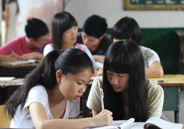 浙江考生高考646分，顺利考上同济大学，收到通知书后却不是985