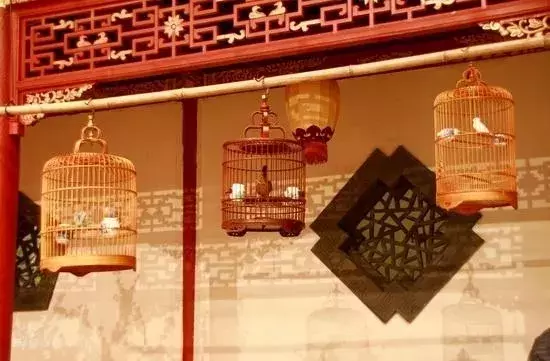 《百家姓》全文+拼音+注释,看看你的姓氏来自哪?