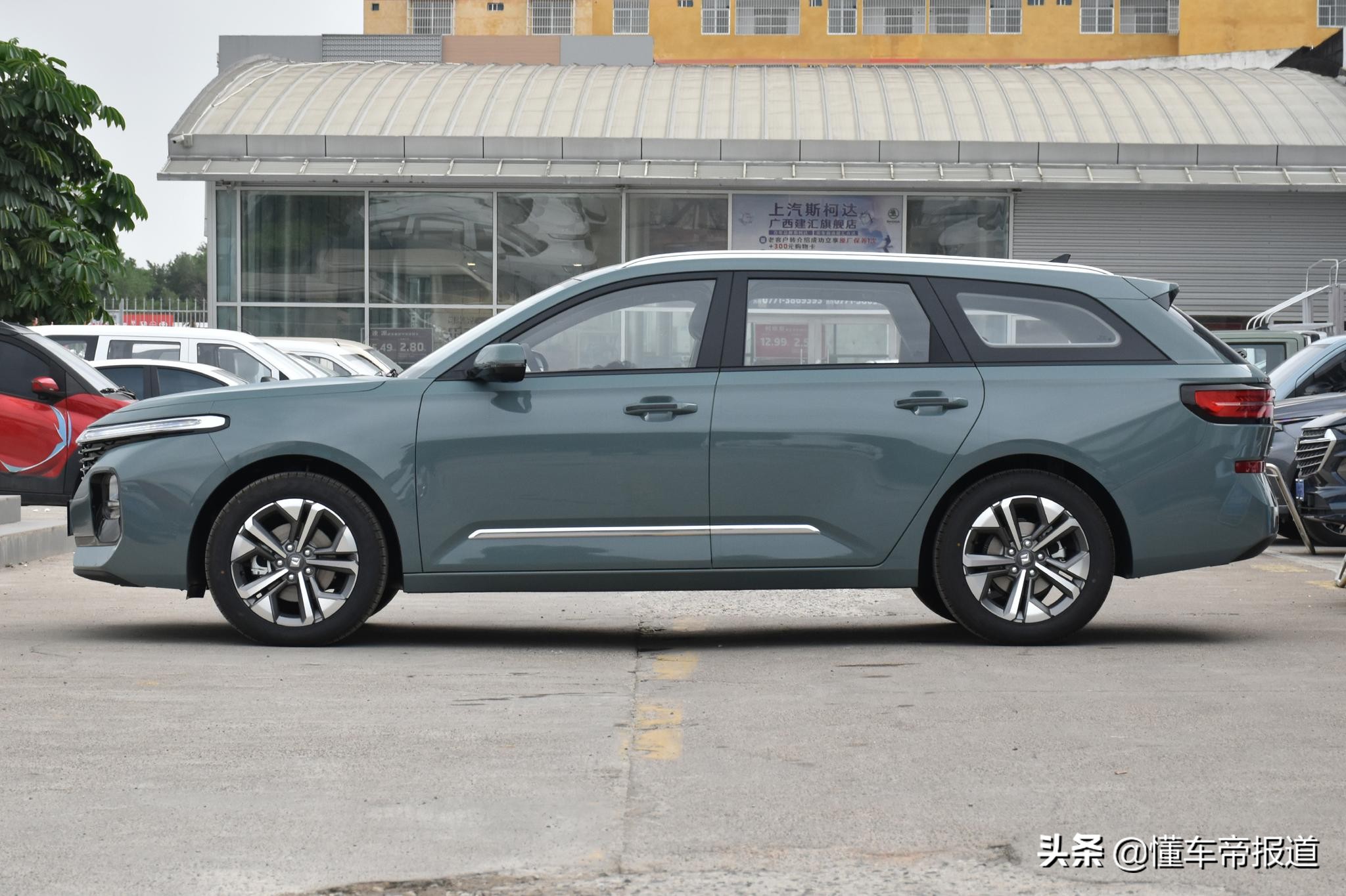 新车 | 售8.08万元起，宝骏Valli向往旅行车桃源粉、竹海绿开启预订