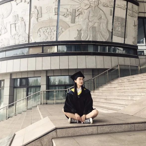 颜值与实力并存！考研清华，保研浙大，这个女学霸寝室6人集体深造！