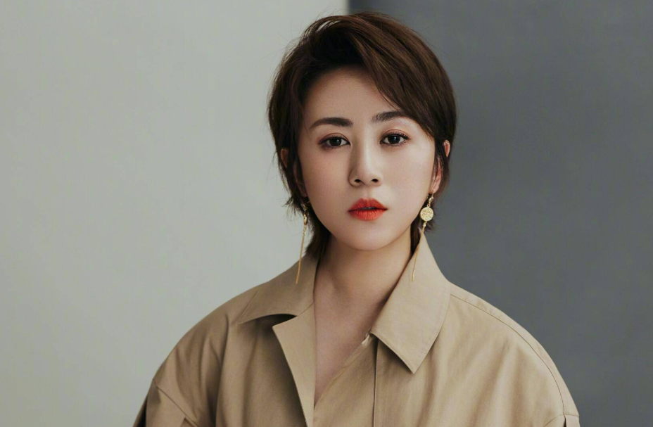 毕业于清华北大的明星，李健撒贝宁意料之中，马丽叫人惊喜