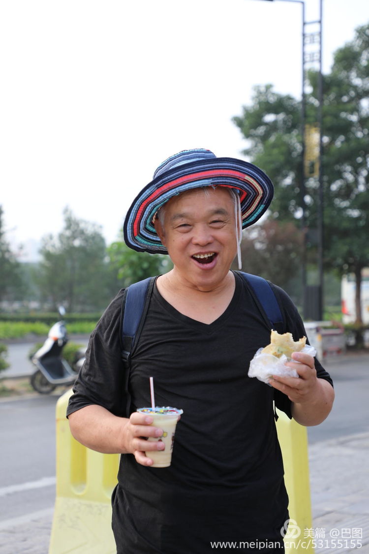 10月7日重阳节，十几首诗词100幅照片，致敬天下老年人