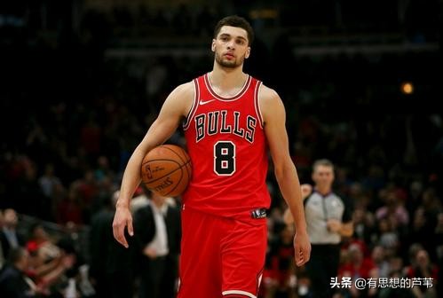 为什么拉文不打nba职业(扣将转变为神射手的扎克拉文为什么拿不到公牛队的续签合同？)