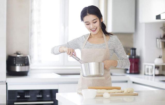 俗语“鱼不蒜、牛不韭、肉不姜”，原来是这个意思，别想错了