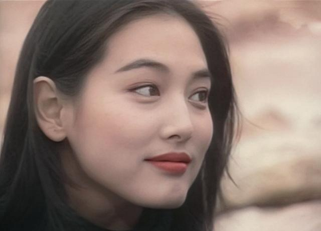 凭"男人婆"爆红的张延,其实是个大美人,在事业巅峰急流勇退