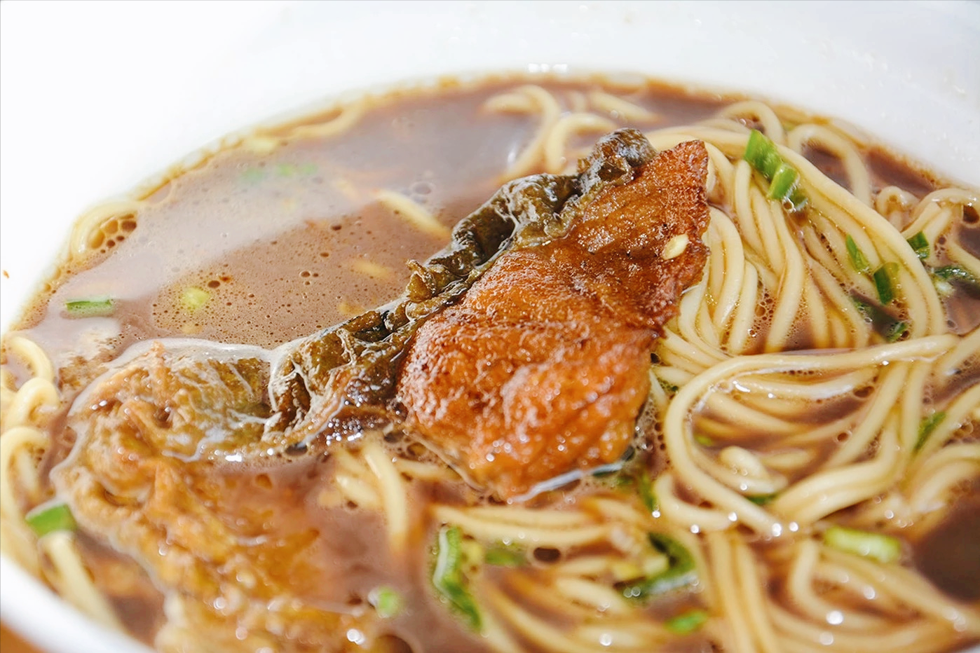 苏州美食全攻略：盘点人间天堂苏州的各种美味佳肴