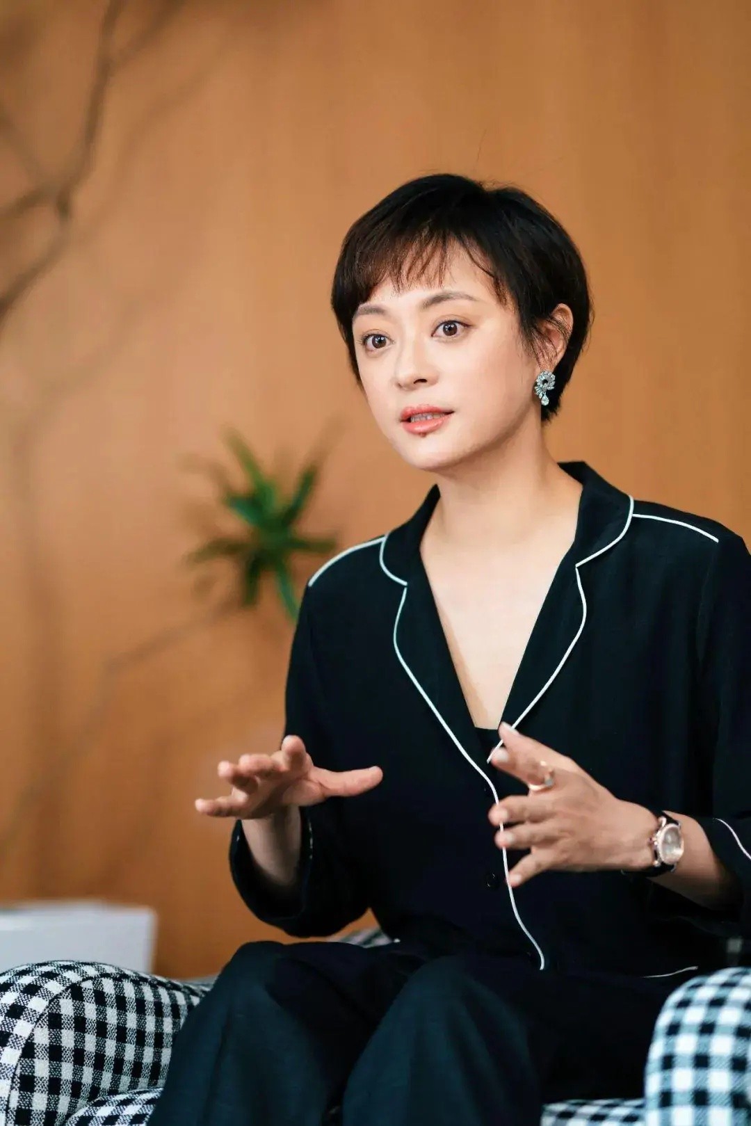 孙丽主演的电视剧(孙俪主演的电视剧《安家》)-情感知识库-动动脑