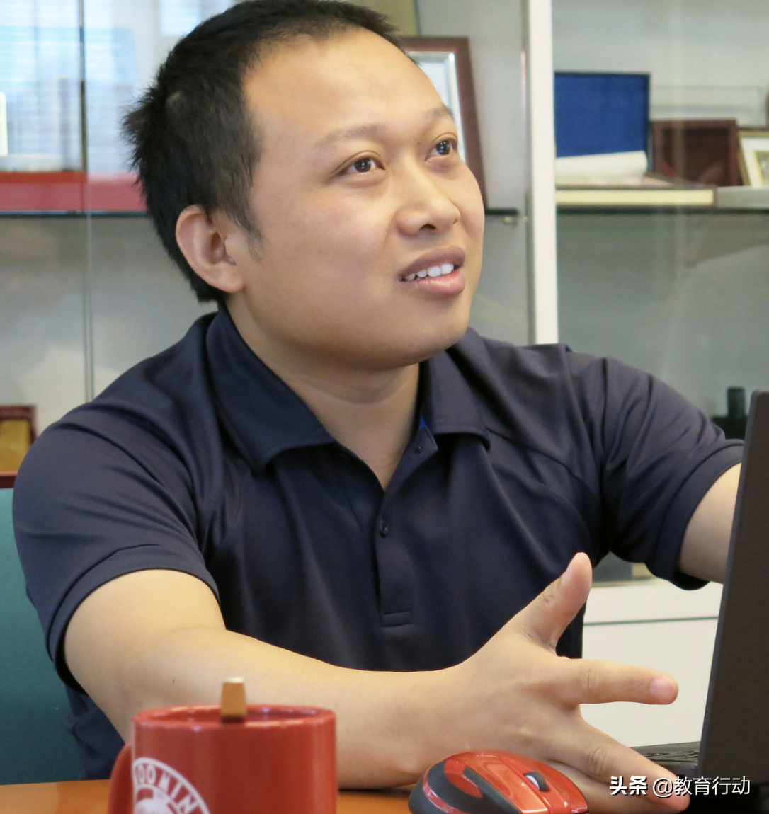 掏粪男孩高考成绩（从失学的放牛娃到北大博士）