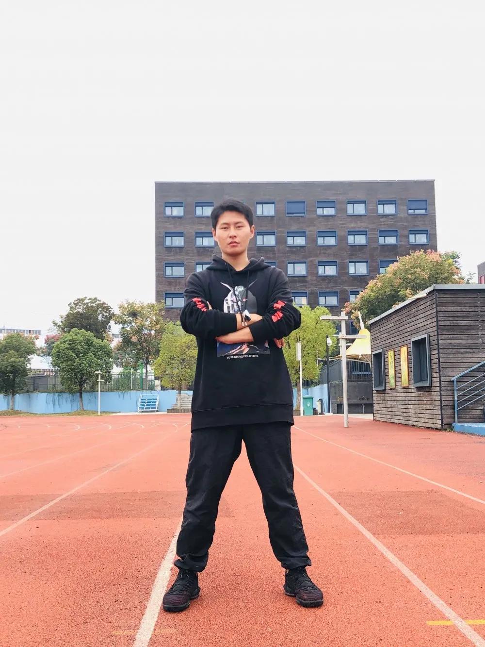 汗水 拼搏 殊荣——镇江第一外国语学校田径队超豪华阵容来袭