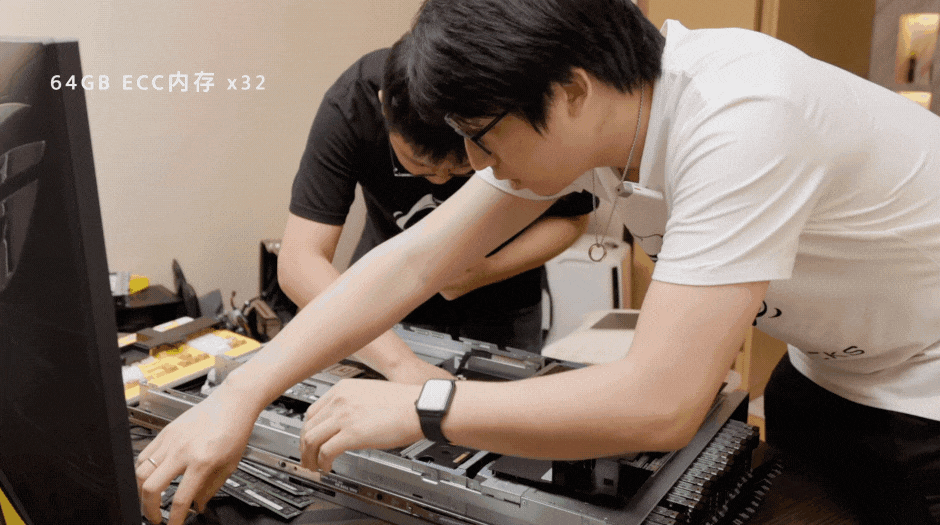 跑分全球第4！王思聪「随手」装了台服务器，网友：壕无人性
