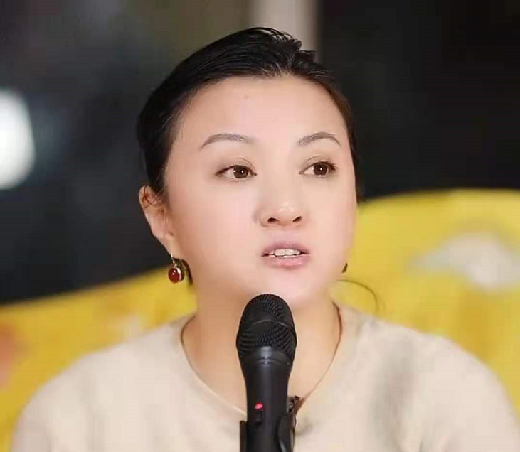 金玉婷：从春晚“小品公主”到淡出荧幕认不出，她到底经历了什么