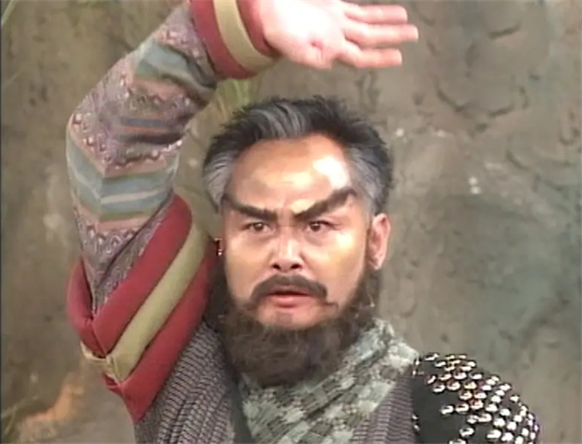 20岁出道,和吴京合作《太极宗师》大火,照顾中风刘家辉引热议_晶羽