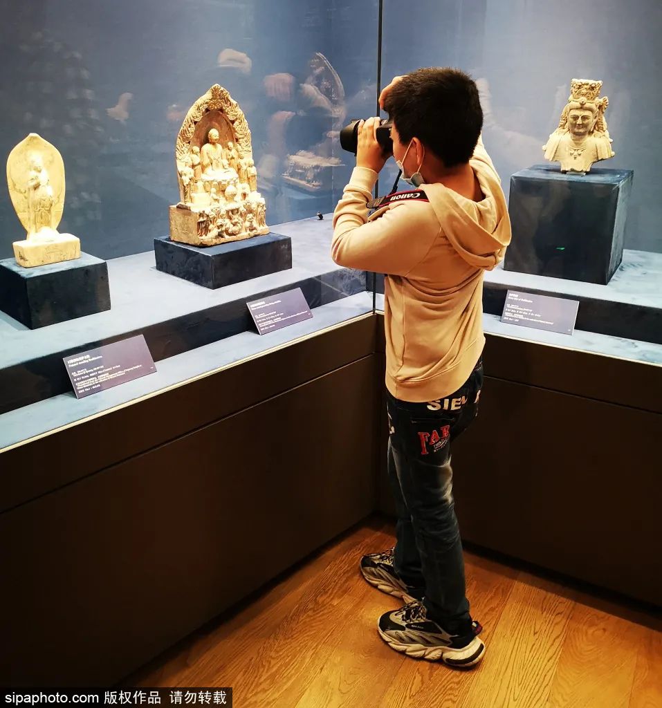 假期还没出门？雨雨雨模式，幸好还能去……