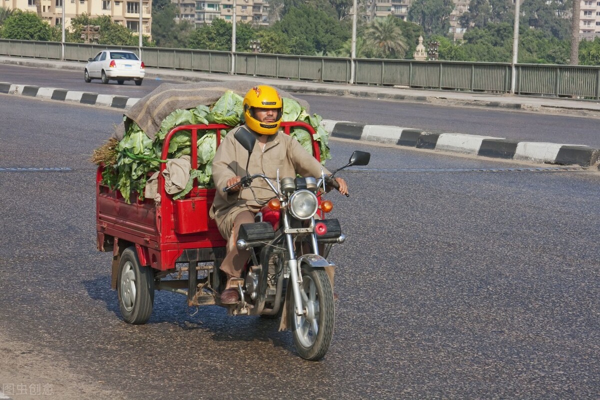 骑三轮车,考什么驾照?官方回复了:分3大类别,还有一类人免考