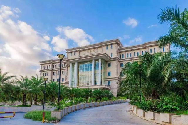 李书福旗下的五所大学