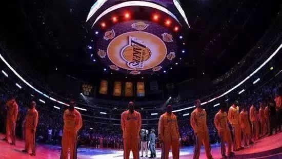 为什么篮球馆和nba发展不好(NBA仅有7支半球队拥有自己的球馆，为何不建造属于自己的球馆？)