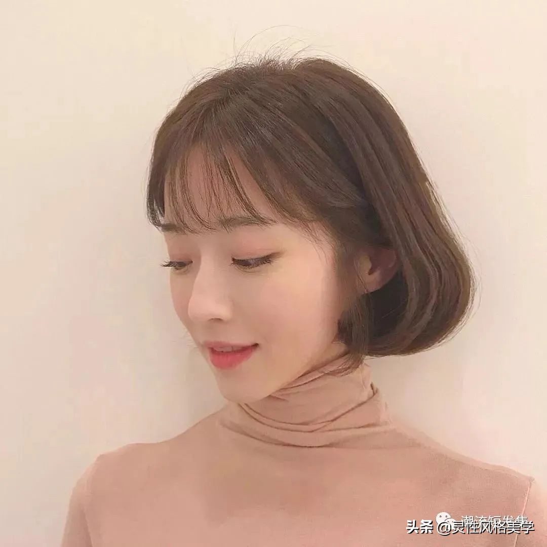 显脸小的发型(显脸小的发型学生党)