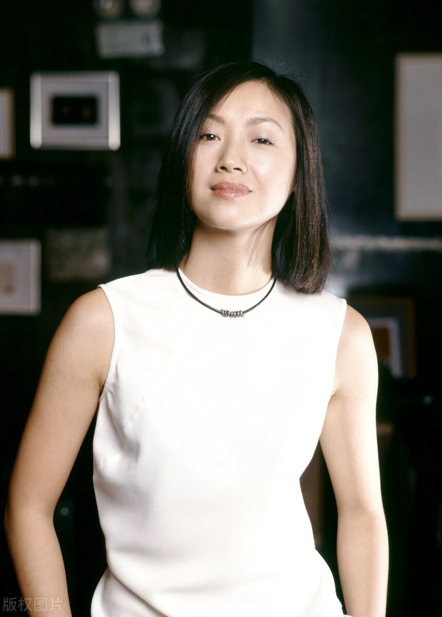 吴倩莲的低调情史,当众拒绝刘德华求婚,错爱前辈12年后结婚隐退