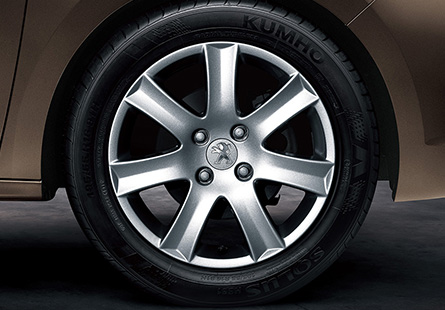 东风 标志301新车上市 1.6L——86KW发动机