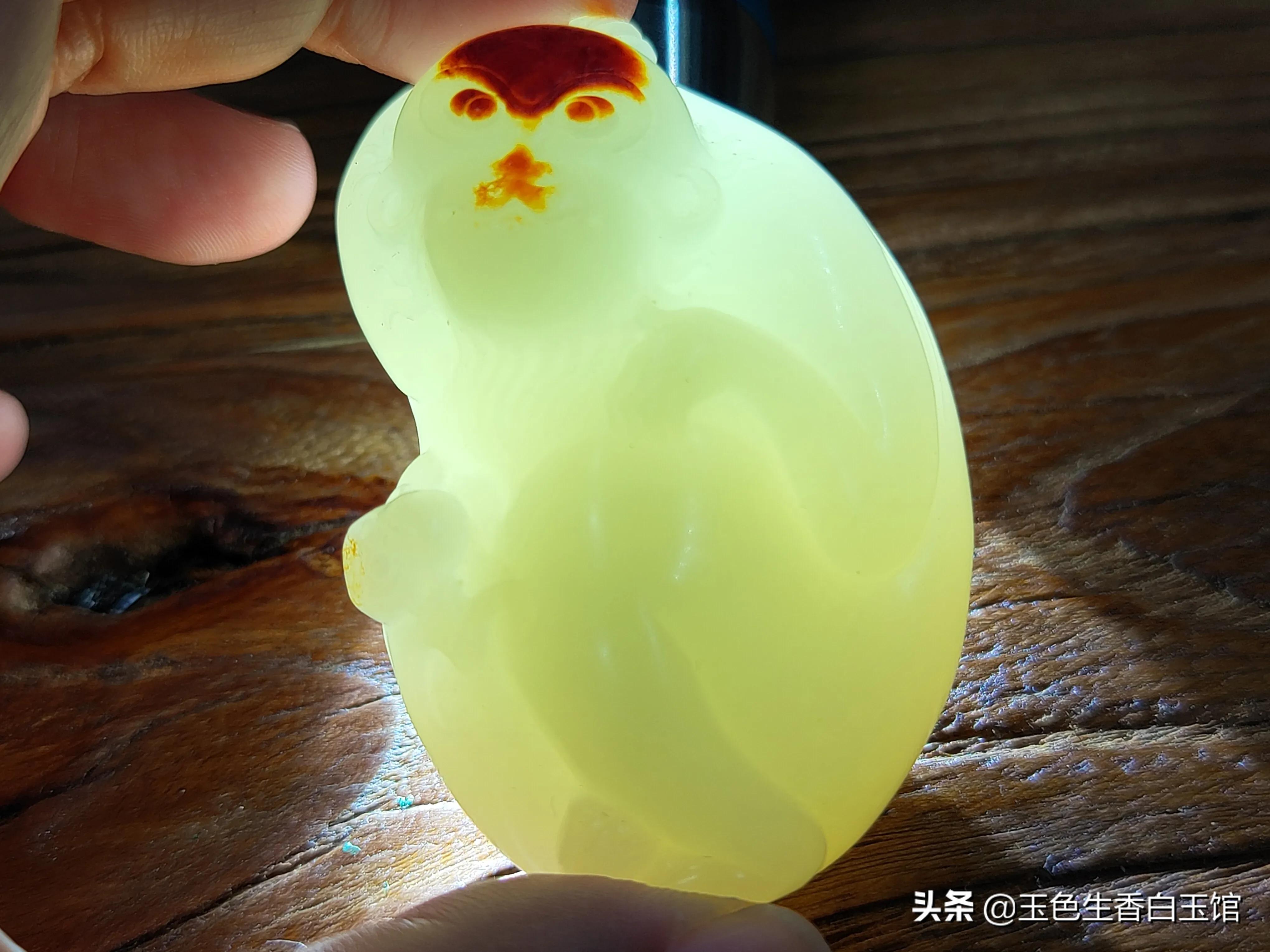 说说青海料俄料和田玉的透光有什么不同