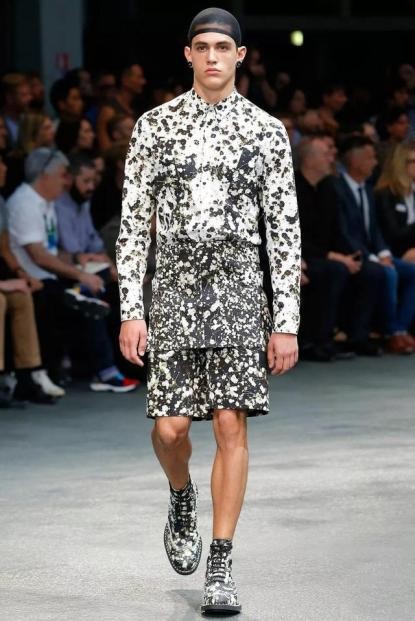 长得帅，身材好是什么样的？他来告诉你，3个动作，练出同款腹肌