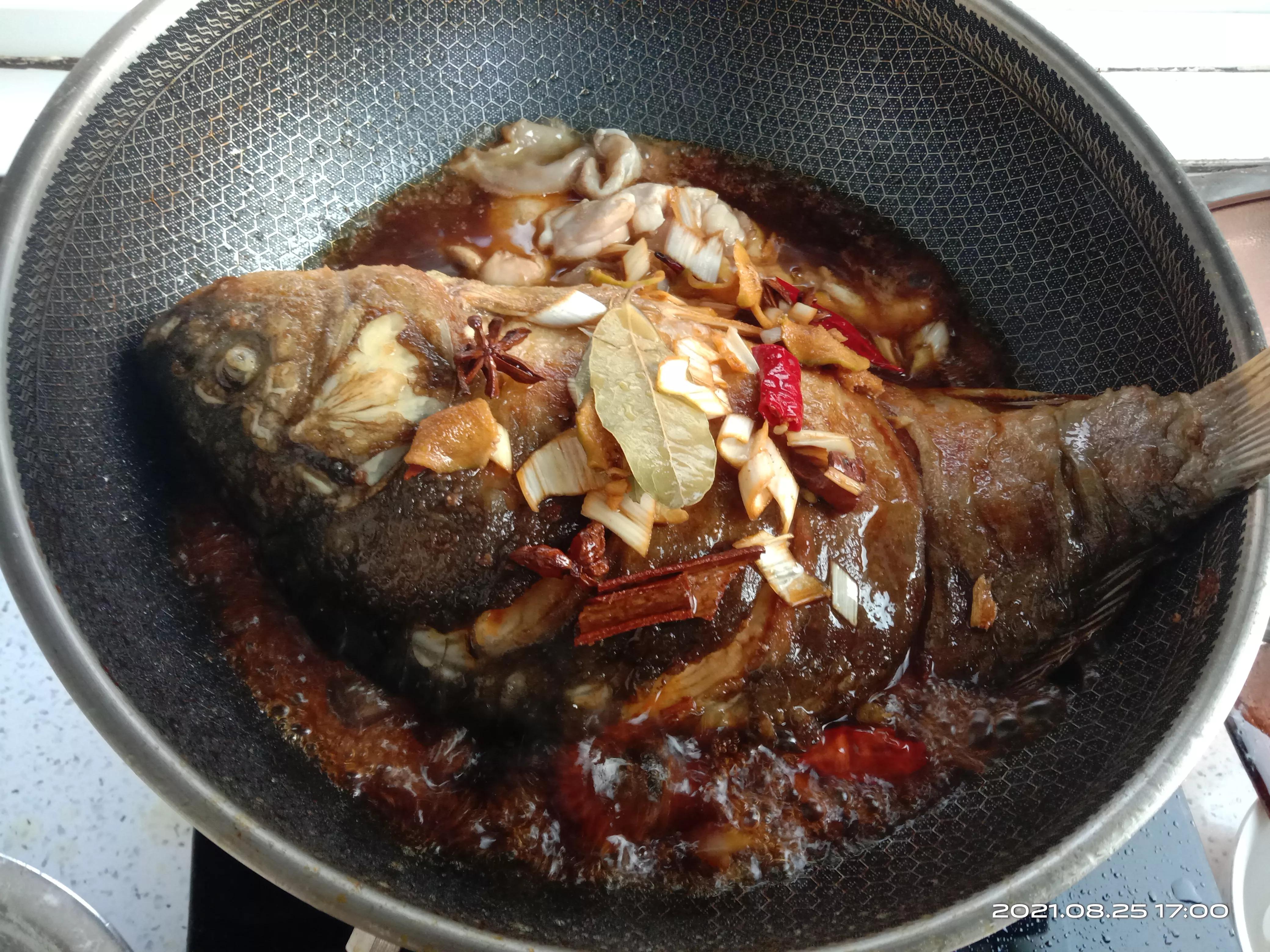 镜鱼怎么做好吃(简单几步教你做美味的镜鱼)