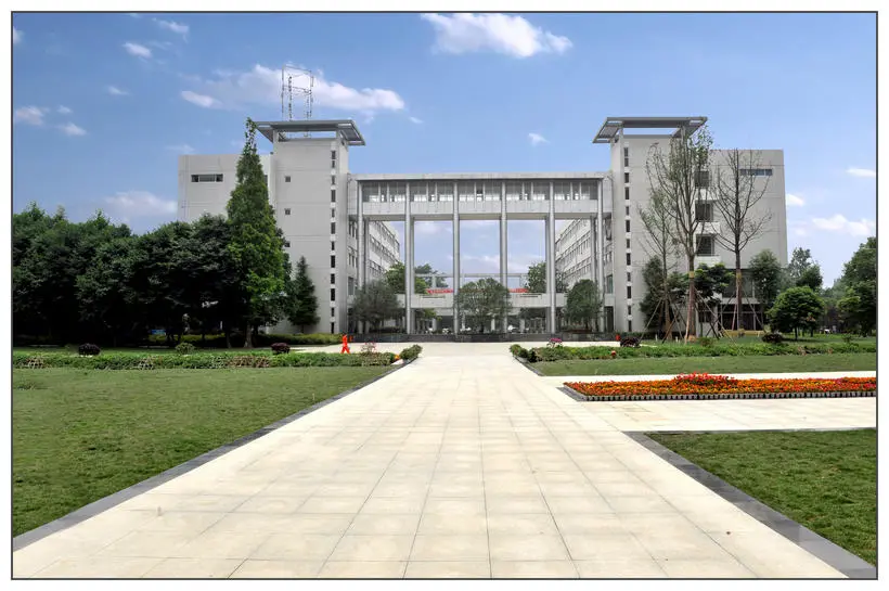温江这所大学百年办学历史，进四川国家电网人数稳居专科第一