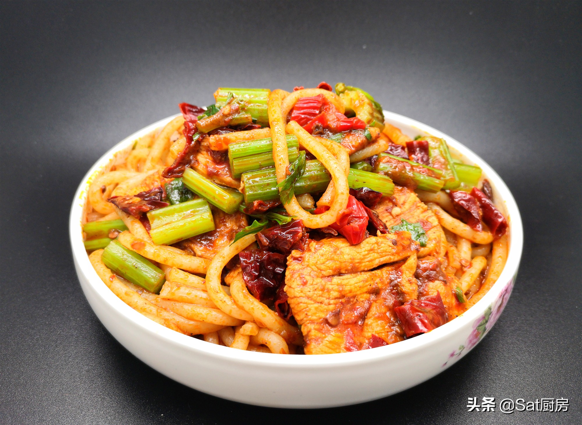新疆炒米粉图片(俘获新疆妹纸的炒米粉) - 赤虎壹号