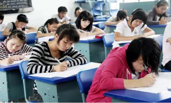 中考失利没读成高中，技校和就业该怎样抉择？读书或并非唯一出路