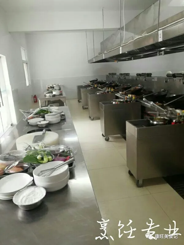 六安技师学院烹饪专业---中烹、西点、西餐