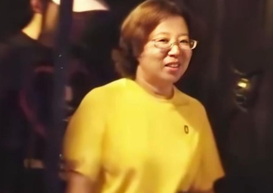 如今,胡中惠前往美国,享受着自己打拼的成果.