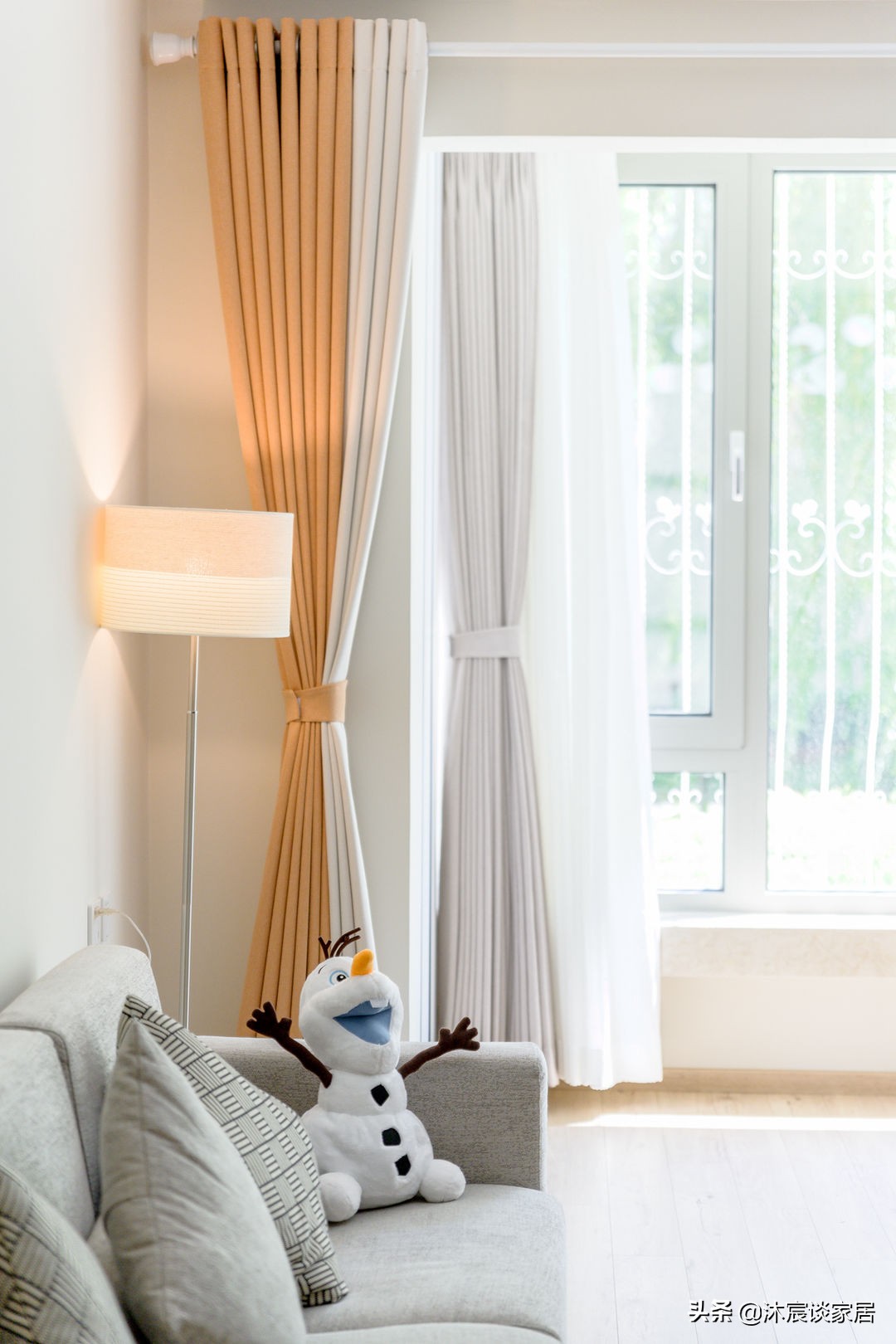 她家不做吊顶也不做背景，不断给空间“减负”，真是越简单越好看