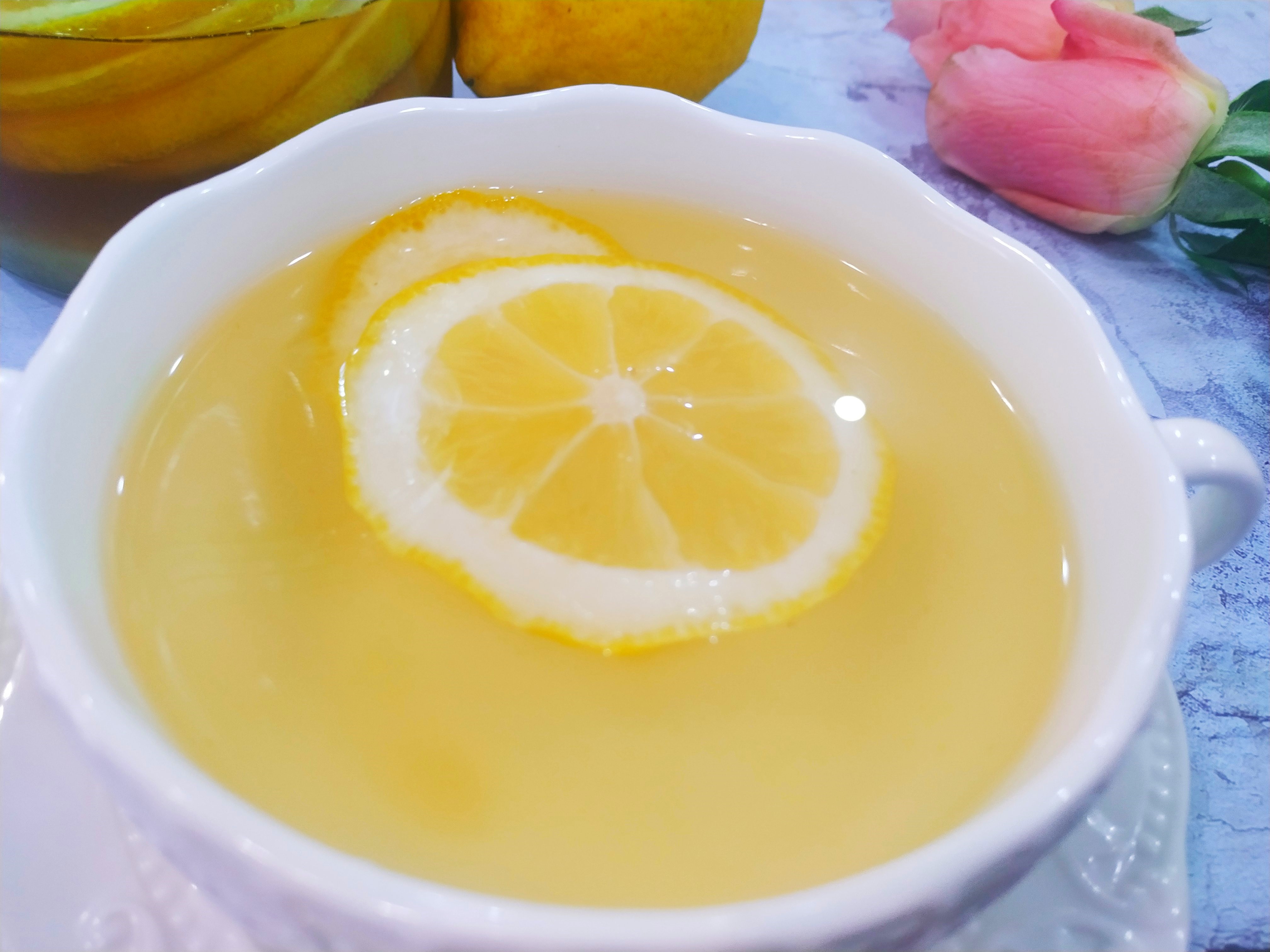 蜂蜜柠檬茶的功效(蜂蜜柠檬茶正确的做法)