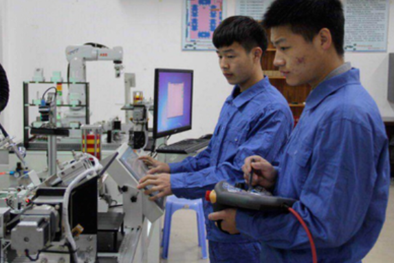 教育部“点名”的王牌专业，人才需求量大，薪资待遇大多较高