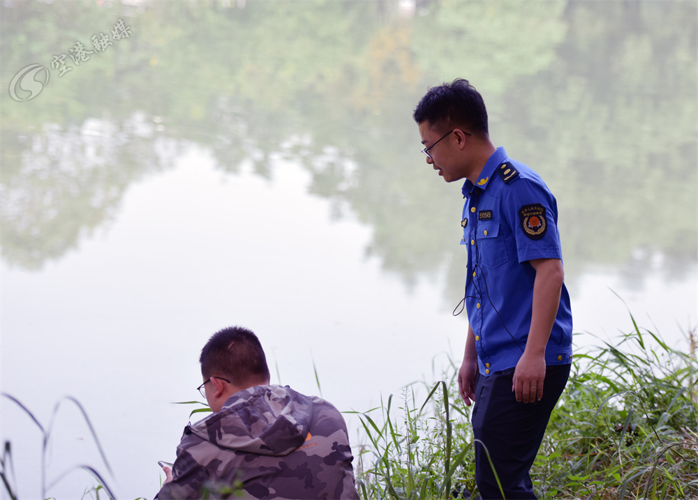 网格员职位具体做什么(网格员到底是干什么的？看完记得转发哦)