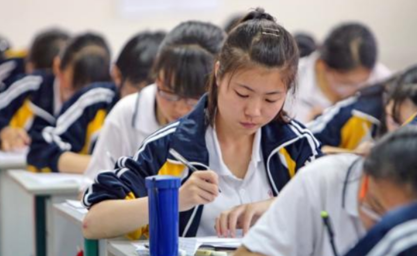 选理不选文？文科生饱受“歧视”，什么原因撑起了这条鄙视链？