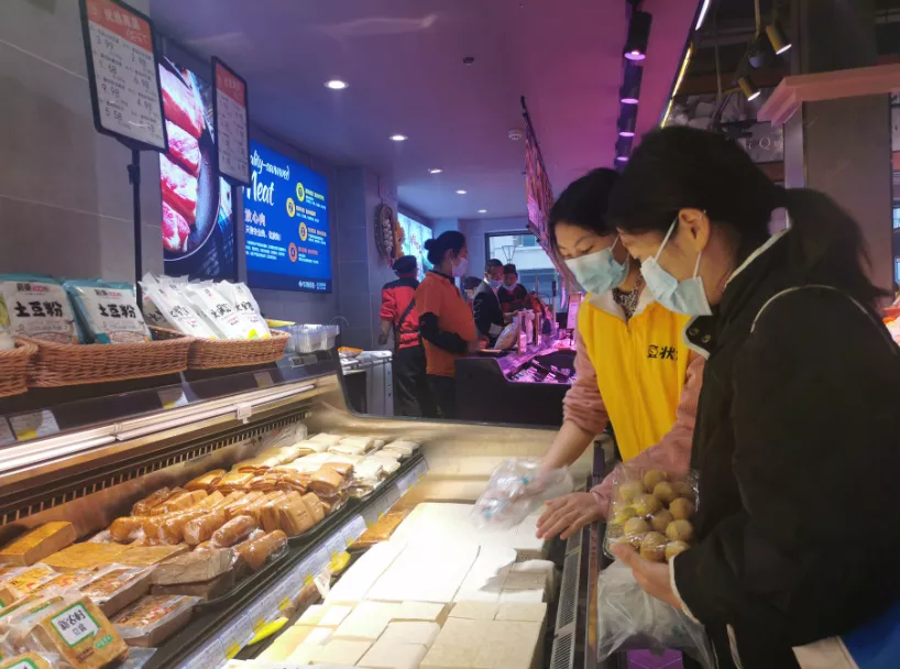 奔走相告!“华豫佰佳国槐街店”开启盛世华章