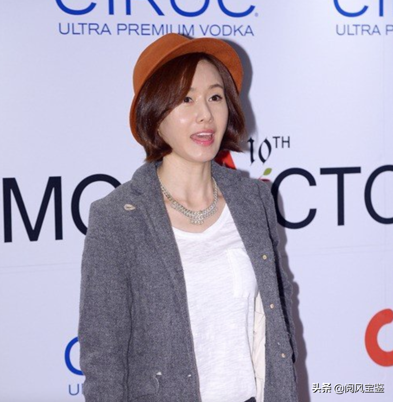 以前在海外剧场最受欢迎的女演员，49岁还没结婚，喝了之后怎么办？