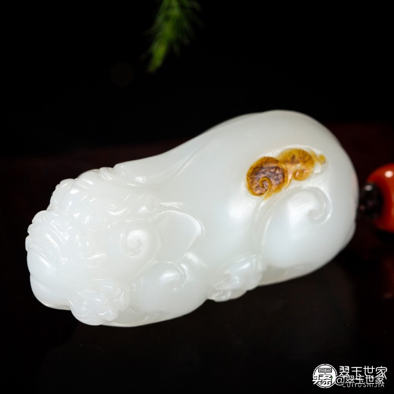 和田玉雕中最受欢迎的题材——貔貅到底怎么选