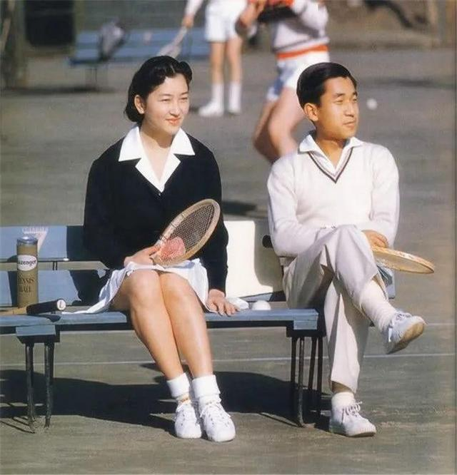 美智子：被婆婆良子高压统治41年，晚年化身恶婆婆，折磨儿媳雅子