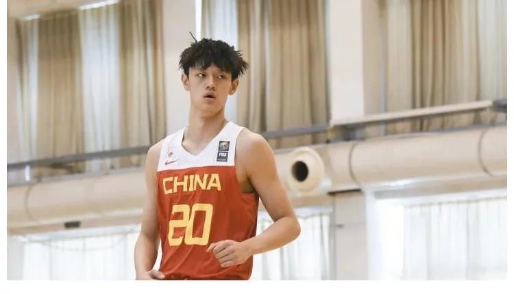 百事通nba直播(如何看待曾凡博在NBA发展联盟的第一场比赛)