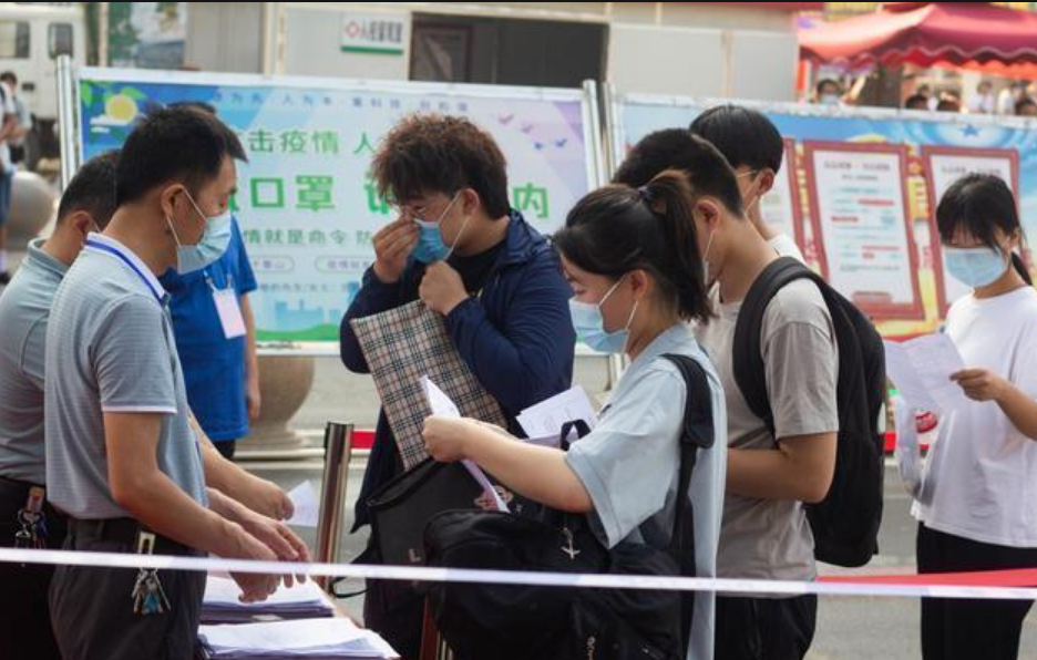 天津高考迎来“新调整”，户籍学籍缺一不可，本地家长举双手支持